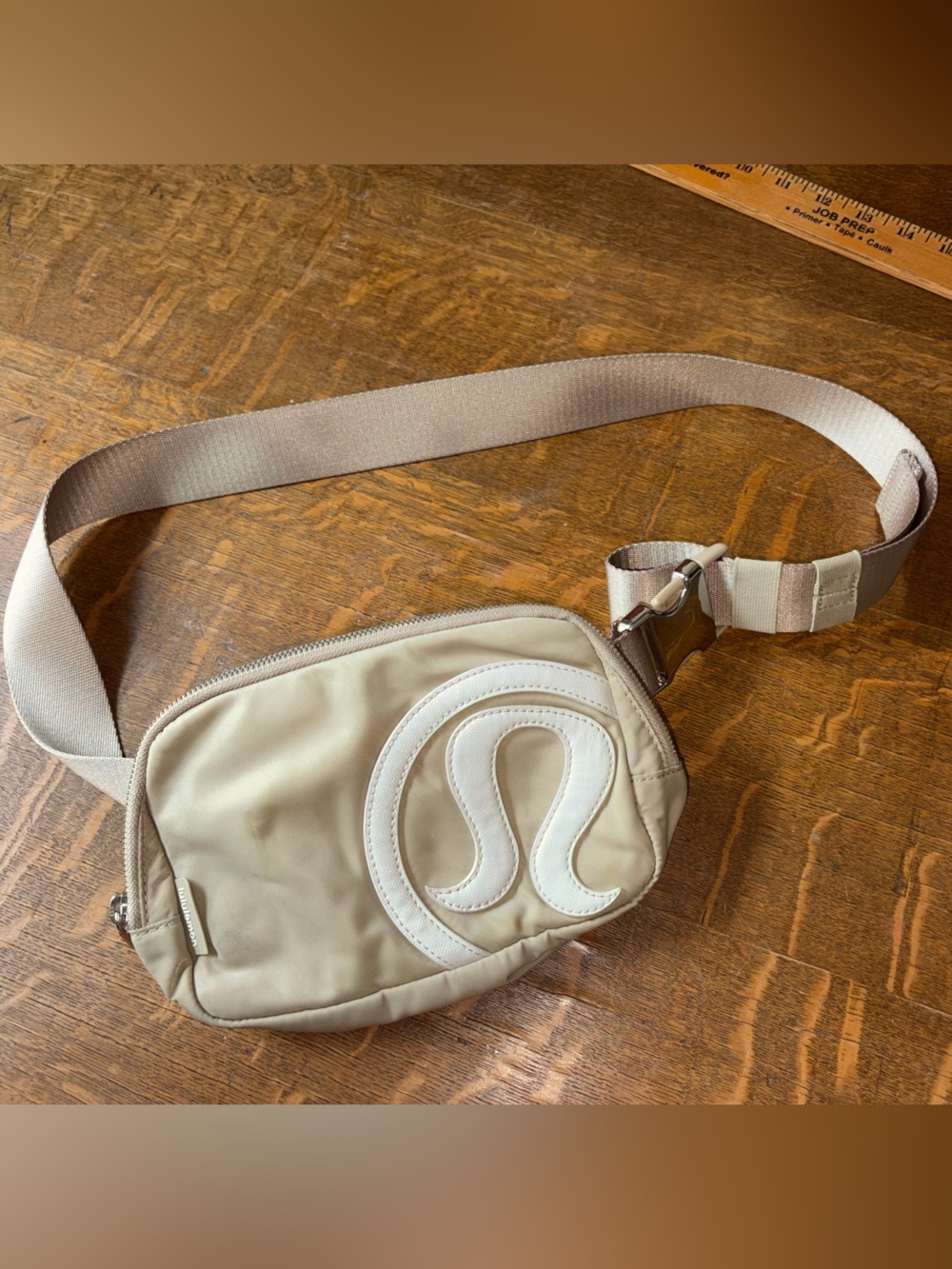 Lululemon Everywhere Belt Bag